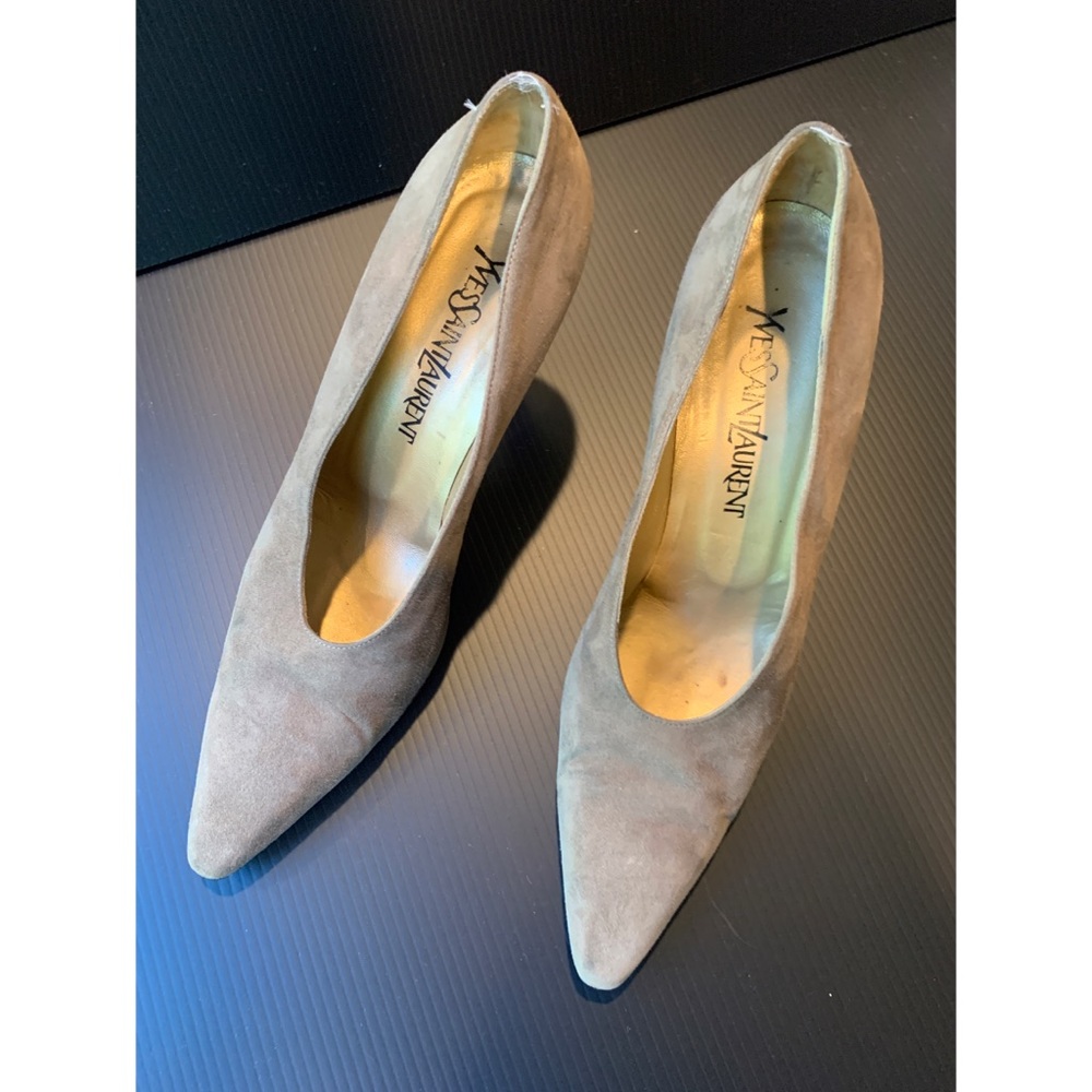 YSL Clara taupe suede pumps, 8N